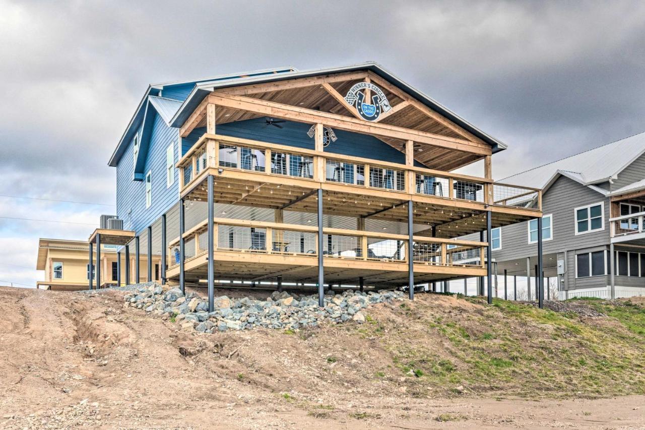 Upscale Riverfront Home With Beach And Fire Pit! Glenwood エクステリア 写真
