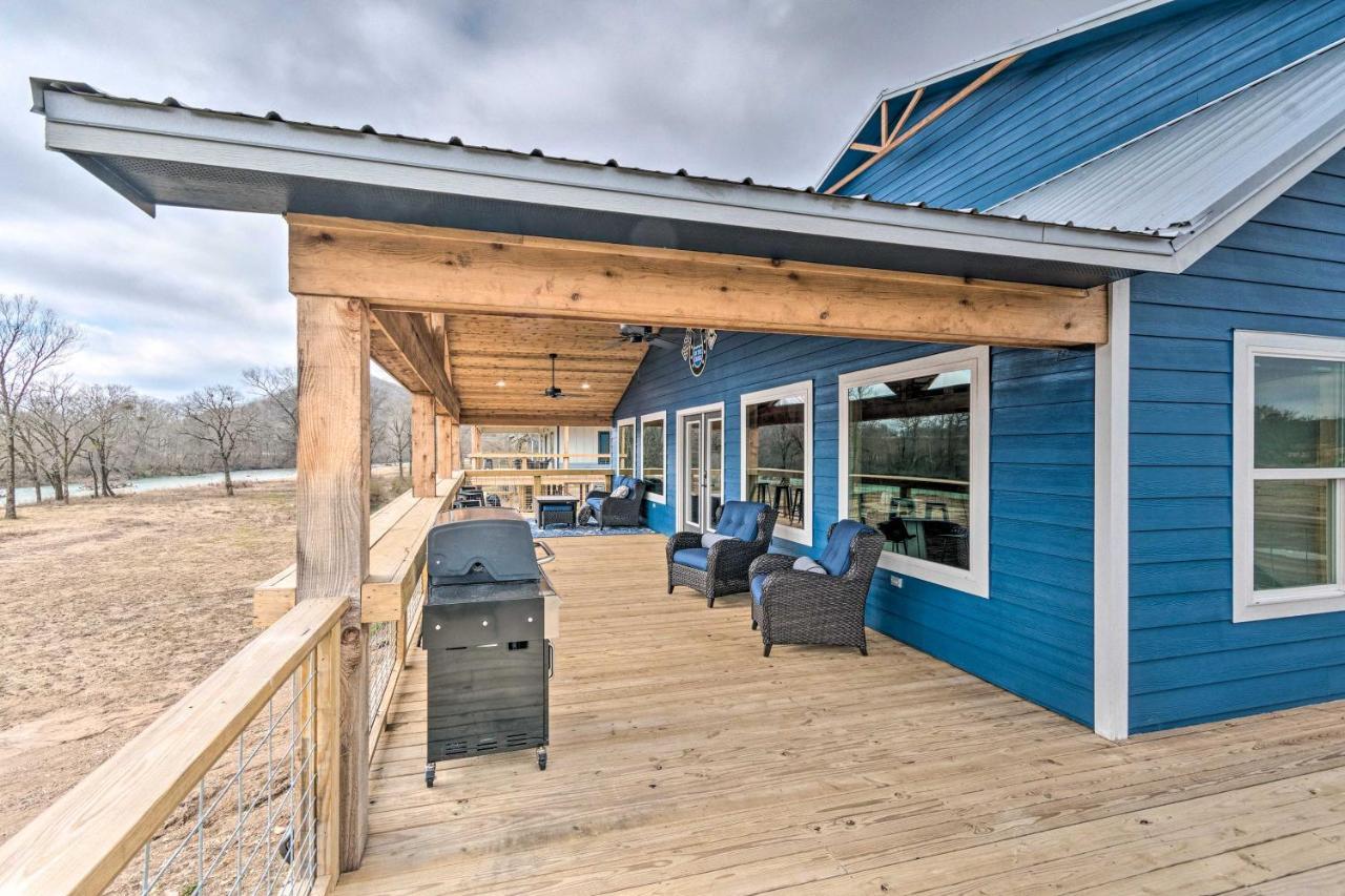 Upscale Riverfront Home With Beach And Fire Pit! Glenwood エクステリア 写真