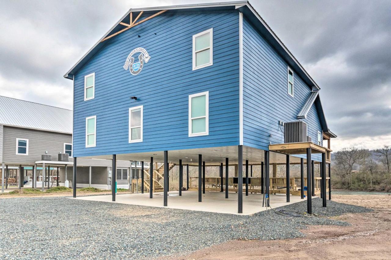 Upscale Riverfront Home With Beach And Fire Pit! Glenwood エクステリア 写真
