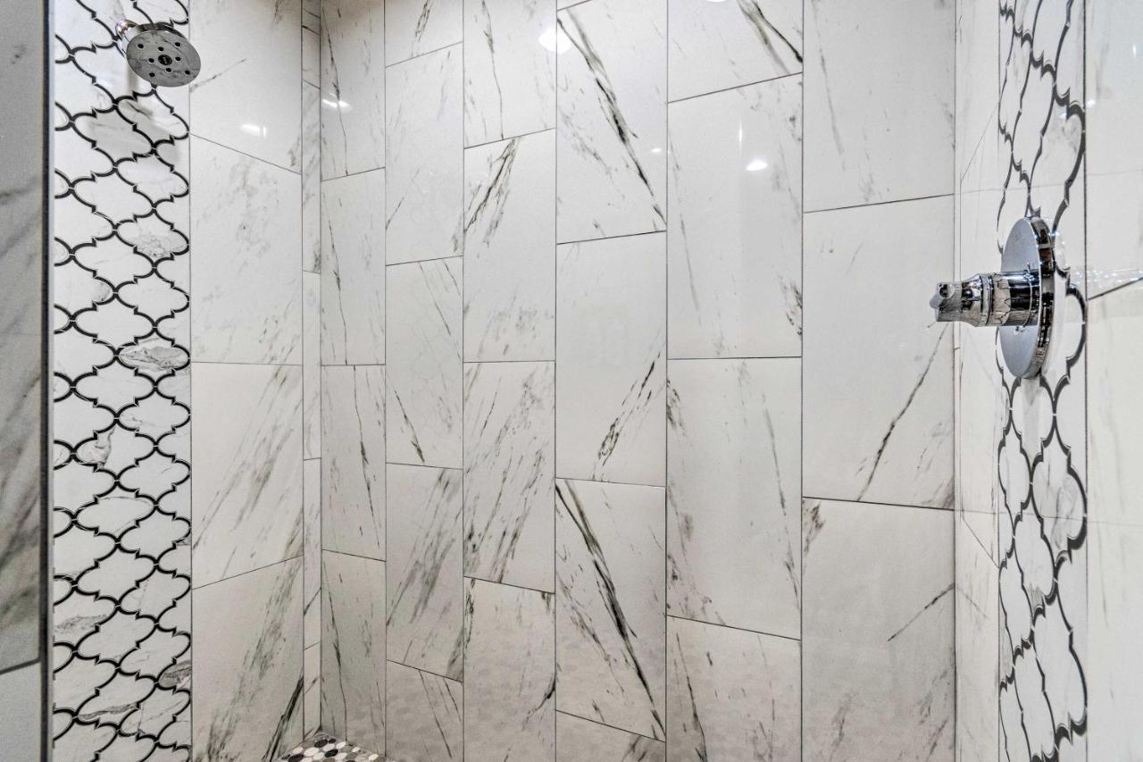 Upscale Riverfront Home With Beach And Fire Pit! Glenwood エクステリア 写真
