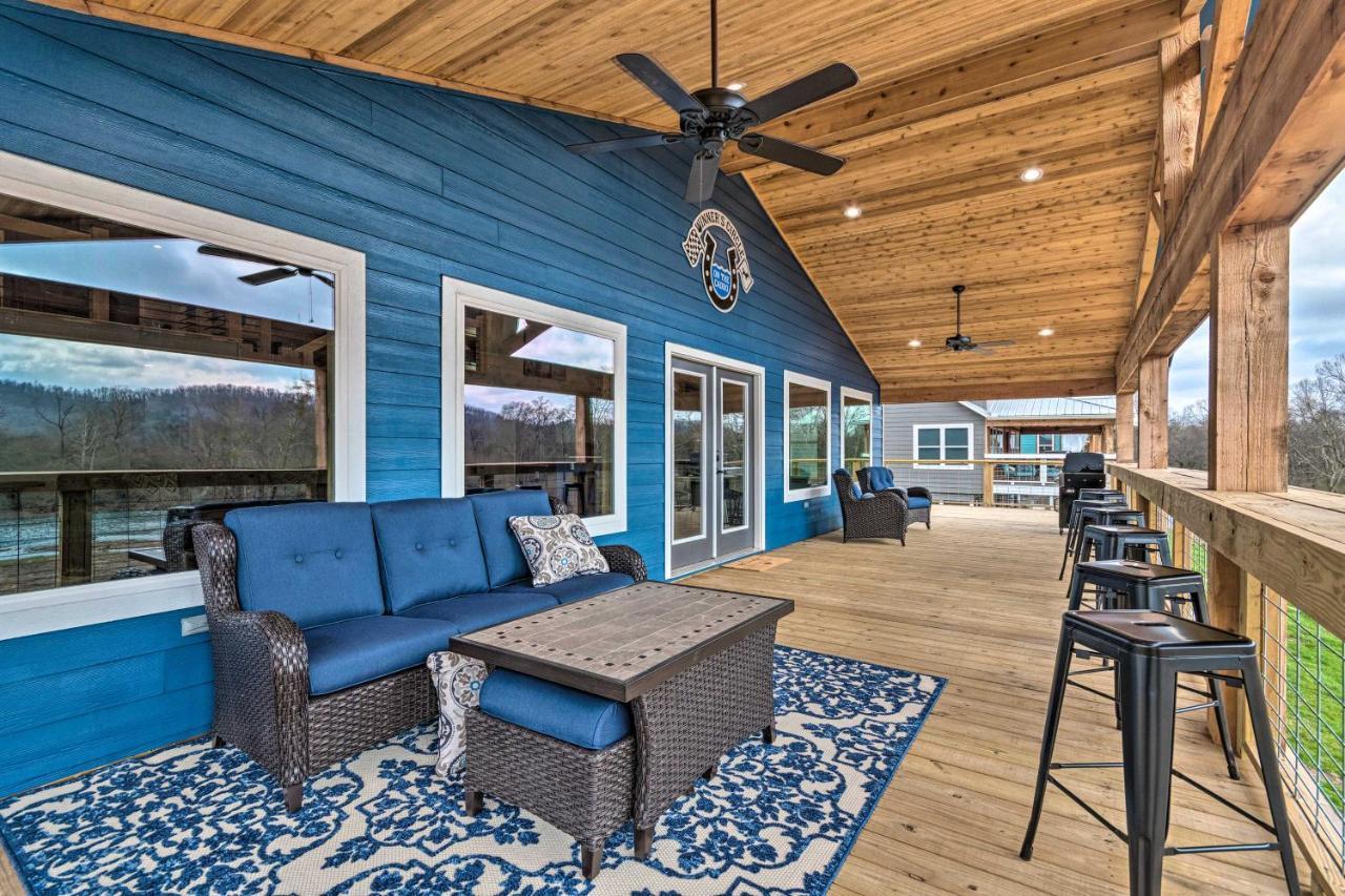 Upscale Riverfront Home With Beach And Fire Pit! Glenwood エクステリア 写真